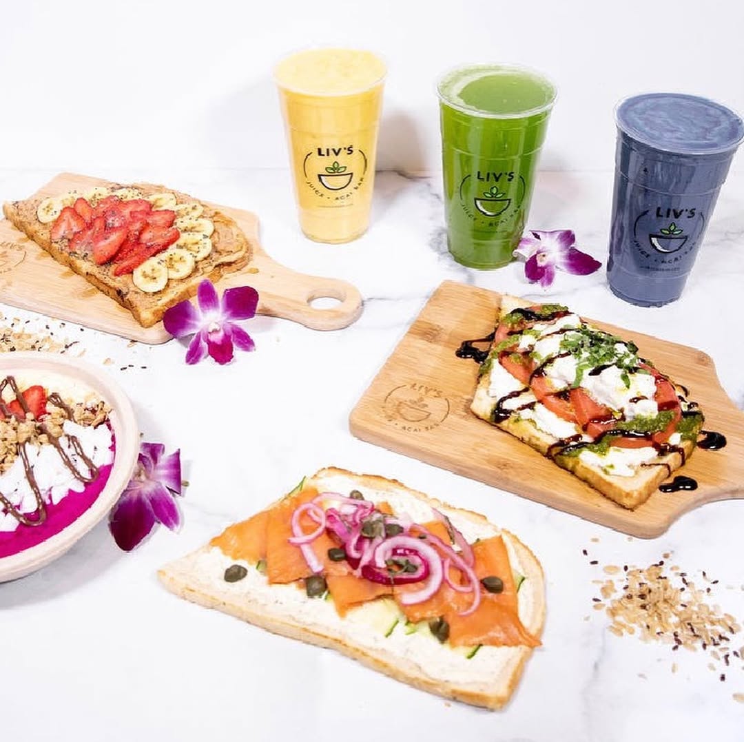 <strong>LIV YOUR BEST LIFE! </strong>